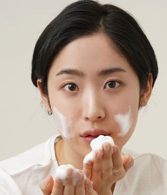 Dear, Klairs Rich Moist Foaming Cleanser &ndash; пінка для вмивання