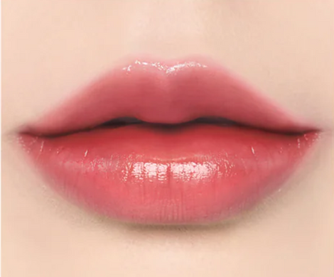 BRAYE Lip Sleek &ndash; кремовий бальзам для губ