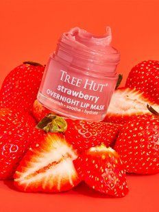 Tree Hut Strawberry Overnight Lip Mask &ndash; нічна маска для губ