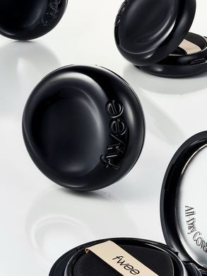 FWEE All-Day Cover Black Cushion &ndash; стійкий кушон з повним покриттям